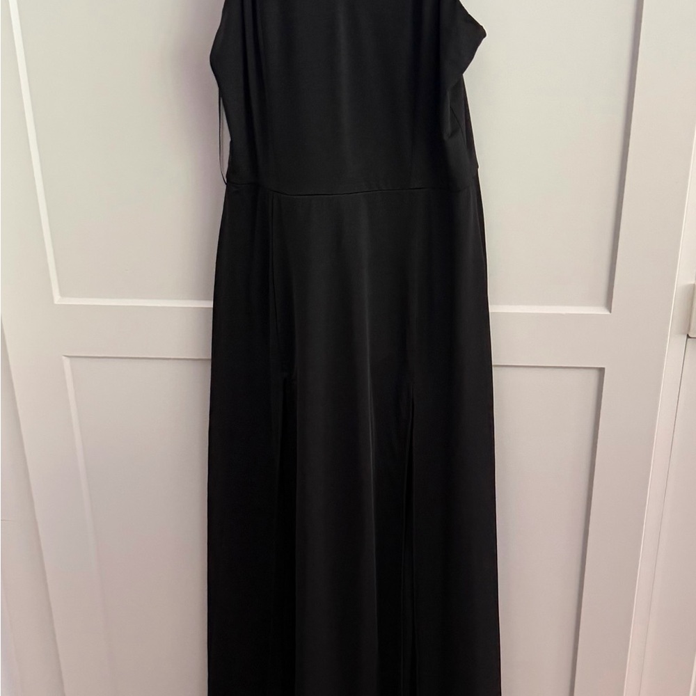 Aeom Black Maxi Dress Size Small